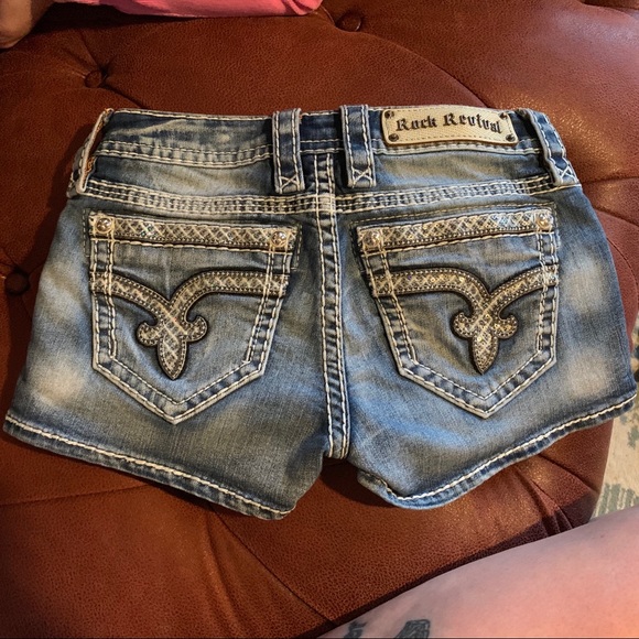 Rock Revival Shorts - Picture 2 of 2